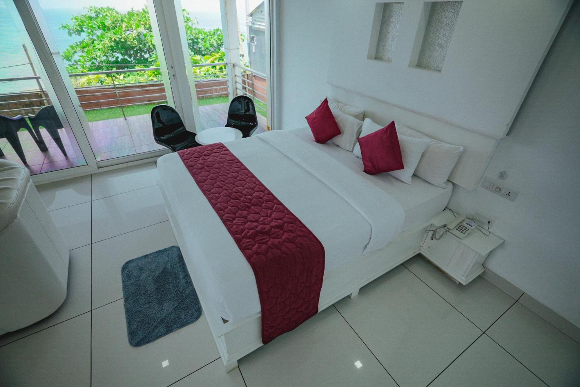 Clafouti Beach Resort - A Seafacing Resort Varkala Exterior photo